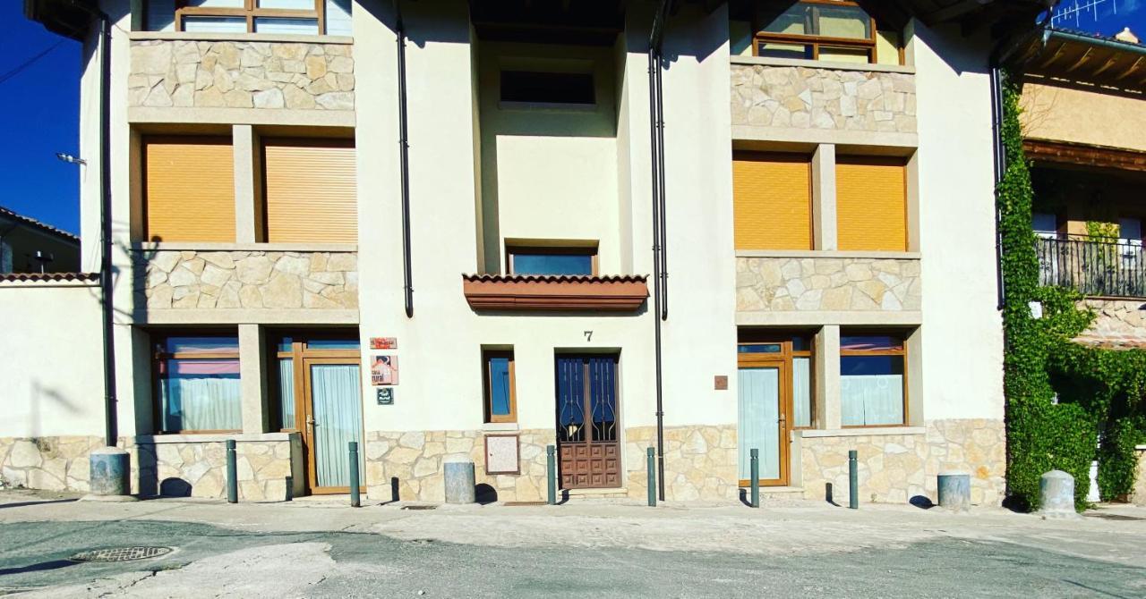 El Plantio I Y II - Apartamentos Turisticos Hoyos del Espino Exteriör bild